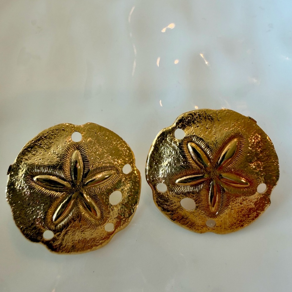 Vintage Sand Dollar Earrings 1990’s